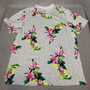 NEW TOMMY BAHAMA Flower Print Shirt‎ T-shirt Size Large floral print NWOT